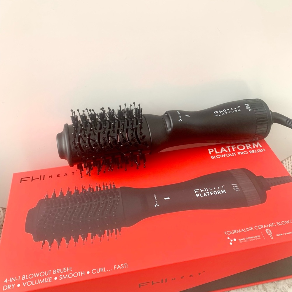 FHI Heat Platform 4-in-1 Blowout Pro Brush